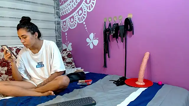 AntonellaAndNoah online show from 02.11.26