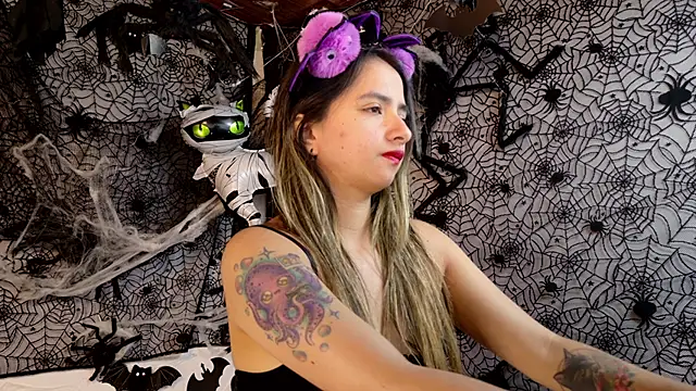 julietta   jackson online show from 10.29.25