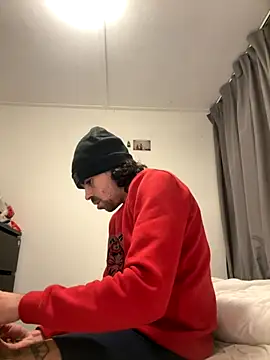 Snapshot of wolfwhite95 chatting on 10.29.25 wolfwhite95 online show from 10.29.25