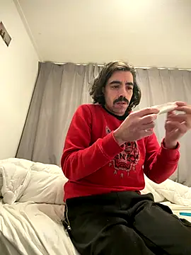 Snapshot of wolfwhite95 chatting on 11.16.25 wolfwhite95 online show from 11.16.25