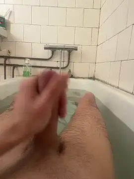 Snapshot of wolfwhite95 chatting on 02.19.26 wolfwhite95 online show from 02.19.26