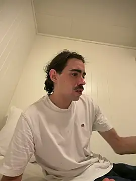 Snapshot of wolfwhite95 chatting on 02.26.26 wolfwhite95 online show from 02.26.26