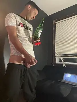 Chico Bellaco online show from 12.17.24