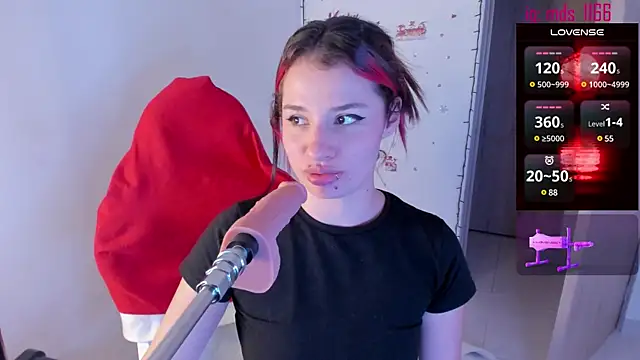 Mia adams66 online show from 12.17.24