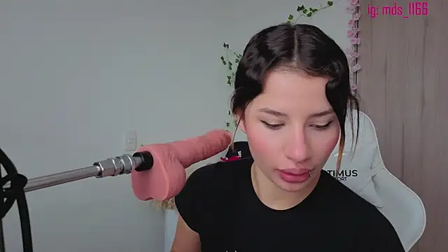 Mia adams66 online show from 09.14.25