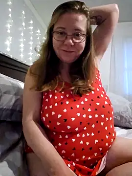 Snapshot of MsShelby40 chatting on 03.13.25 MsShelby40 online show from 03.13.25