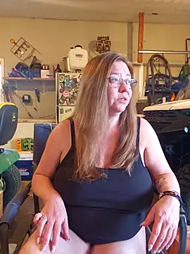 MsShelby40 online show from 04.14.26