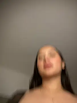 MollySanders    online show from 02.21.25