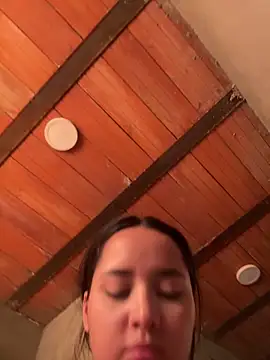 MollySanders    online show from 05.22.26