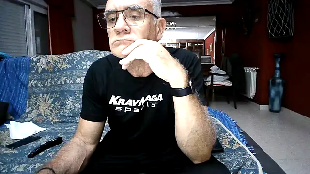 Snapshot of maduroguapo chatting on 05.02.26 maduroguapo online show from 05.02.26