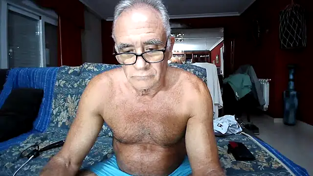 Snapshot of maduroguapo chatting on 05.13.26 maduroguapo online show from 05.13.26