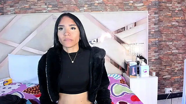 Snapshot of sophie_pariss chatting on 09.24.25 sophie pariss online show from 09.24.25