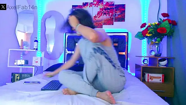 Snapshot of Alex_and_Fabian chatting on 01.25.25 Alex and Fabian online show from 01.25.25