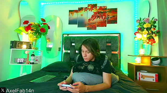 Snapshot of Alex_and_Fabian chatting on 02.18.25 Alex and Fabian online show from 02.18.25