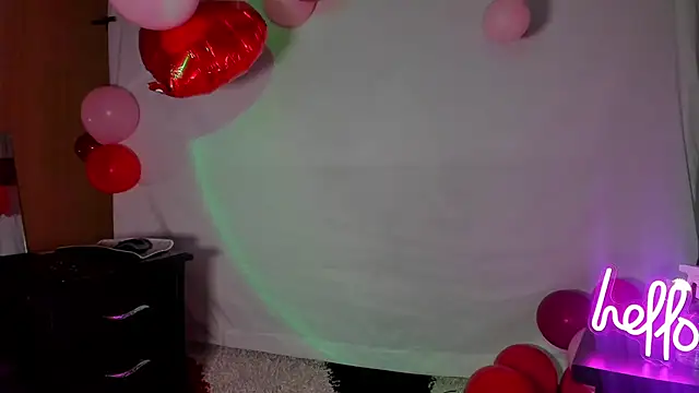 Snapshot of Hotkoljeixxx chatting on 02.14.25 Hotkoljeixxx online show from 02.14.25