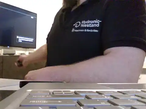 Snapshot of FROL83 chatting on 04.29.26 FROL83 online show from 04.29.26