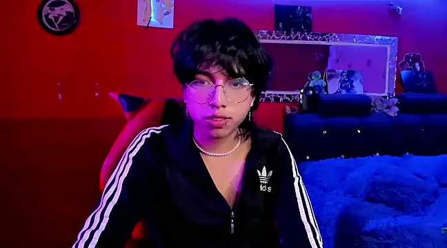 Snapshot of AnggelONfiree chatting on 12.14.24 AnggelONfiree online show from 12.14.24