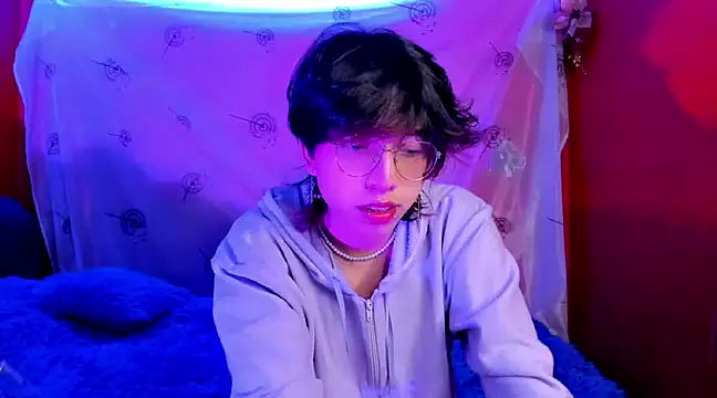 Snapshot of AnggelONfiree chatting on 12.28.24 AnggelONfiree online show from 12.28.24