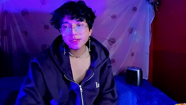 Snapshot of AnggelONfiree chatting on 02.08.25 AnggelONfiree online show from 02.08.25