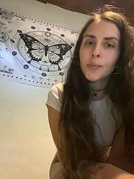Snapshot of isadelasestrellas chatting on 04.27.26 isadelasestrellas online show from 04.27.26