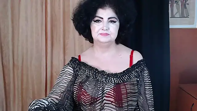  MissJ  online show from 04.04.26