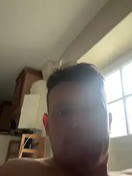 Snapshot of krov chatting on 01.04.25 krov online show from 01.04.25