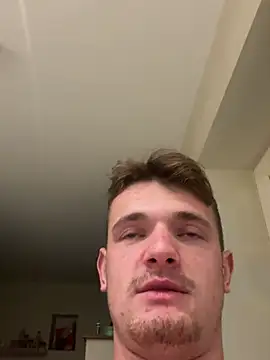 Snapshot of krov chatting on 01.05.25 krov online show from 01.05.25