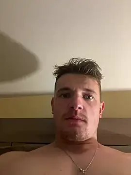 Snapshot of krov chatting on 01.06.25 krov online show from 01.06.25