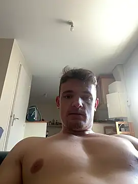 Snapshot of krov chatting on 01.13.25 krov online show from 01.13.25