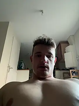 Snapshot of krov chatting on 01.13.25 krov online show from 01.13.25