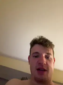 Snapshot of krov chatting on 01.25.25 krov online show from 01.25.25