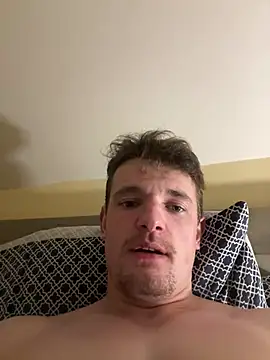 Snapshot of krov chatting on 02.24.25 krov online show from 02.24.25