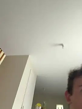 Snapshot of krov chatting on 03.01.25 krov online show from 03.01.25