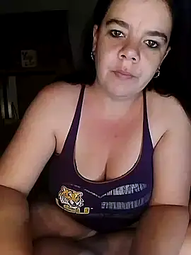 Snapshot of Hornyparratjie chatting on 03.14.25 Hornyparratjie online show from 03.14.25