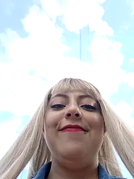 madelaine- online show from 01.23.25