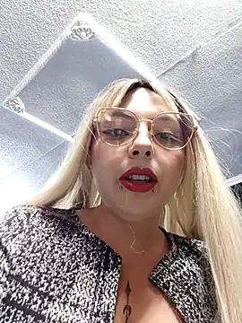 madelaine- online show from 02.25.25