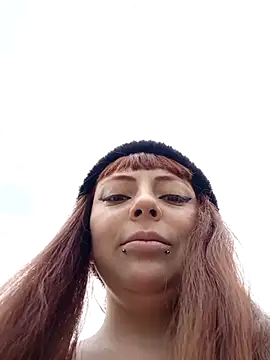 madelaine- online show from 02.26.25