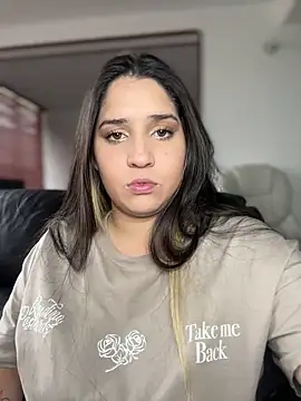 Snapshot of valentina_jonnes1 chatting on 03.16.25 valentina jonnes1 online show from 03.16.25