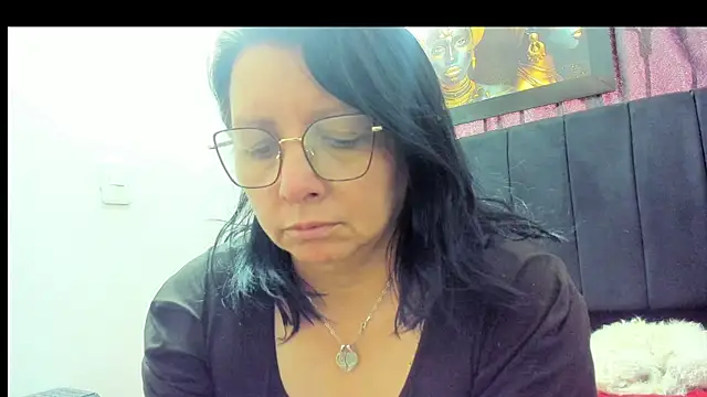 Evaaross 2345 online show from 11.08.25