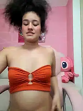 Snapshot of TwerkingAss chatting on 12.13.24 TwerkingAss online show from 12.13.24