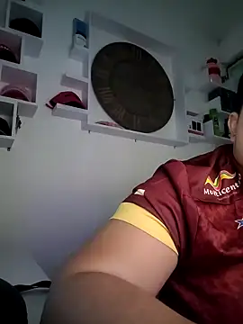 Snapshot of TwerkingAss chatting on 12.23.24 TwerkingAss online show from 12.23.24