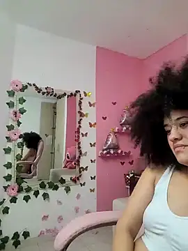 Snapshot of TwerkingAss chatting on 12.23.24 TwerkingAss online show from 12.23.24