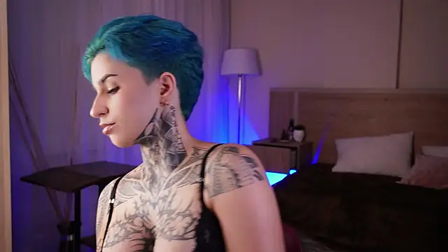 AliceShazaham  online show from 02.22.25