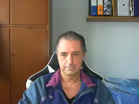 Snapshot of lliuk70mi chatting on 02.08.25 lliuk70mi online show from 02.08.25