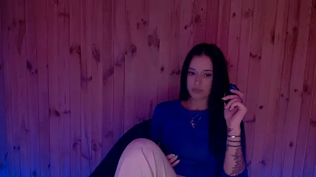 Snapshot of AlisaLink chatting on 10.07.25 AlisaLink online show from 10.07.25