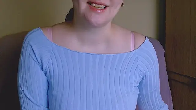 Snapshot of ChubbyMaia chatting on 03.16.25 ChubbyMaia online show from 03.16.25