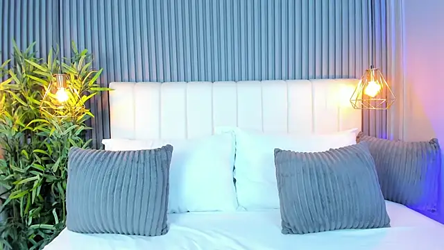 LinaGlam online show from 10.21.25