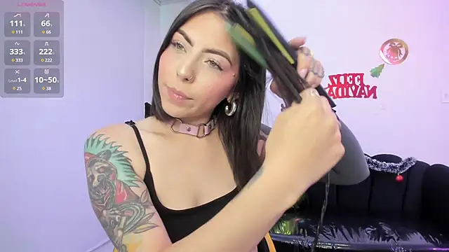 Snapshot of Sweeet_baby chatting on 12.19.24 Sweeet baby online show from 12.19.24