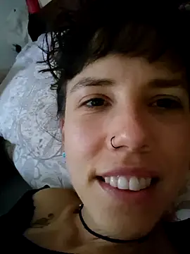 Lyrass online show from 11.17.25