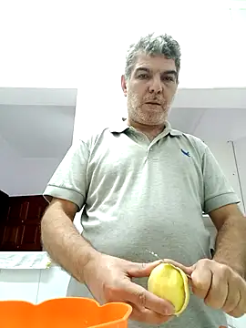 Snapshot of pgrosso chatting on 12.03.25 pgrosso online show from 12.03.25